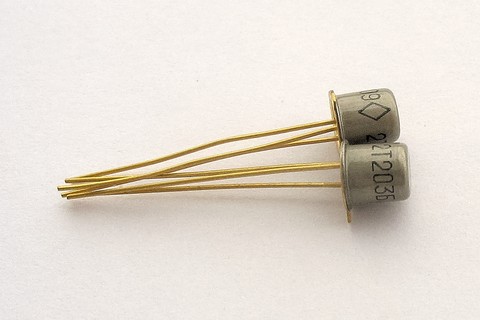 Транзистори 2T203Б